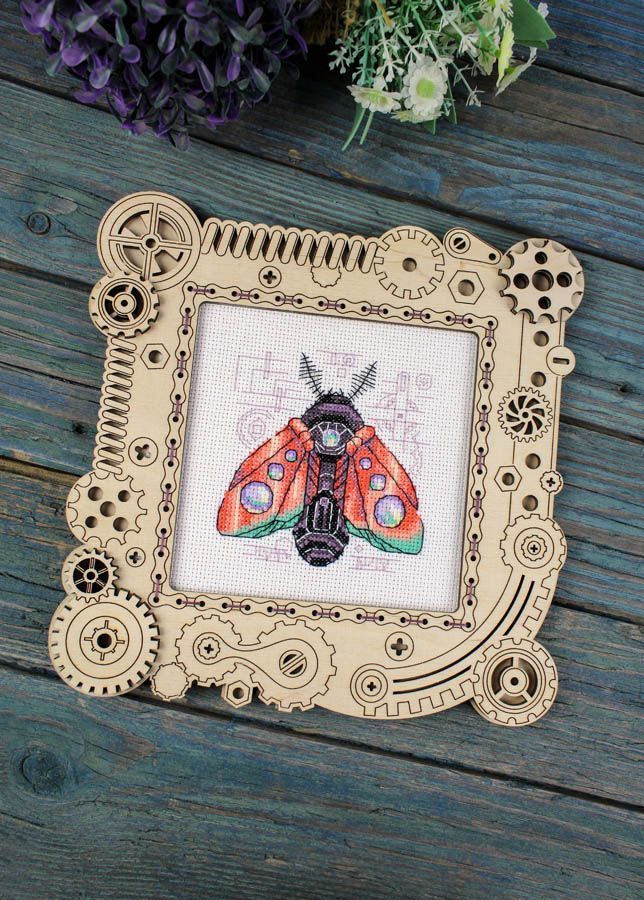 Kit de punto de cruz "Hawkmoth. Steampunk" SM-771 de MP Studia