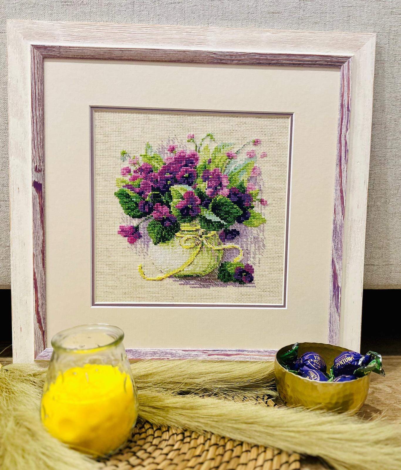 Kit de Punto de Cruz Riolis - "Violets in a Pot" (Violetas en una Maceta), 2091
