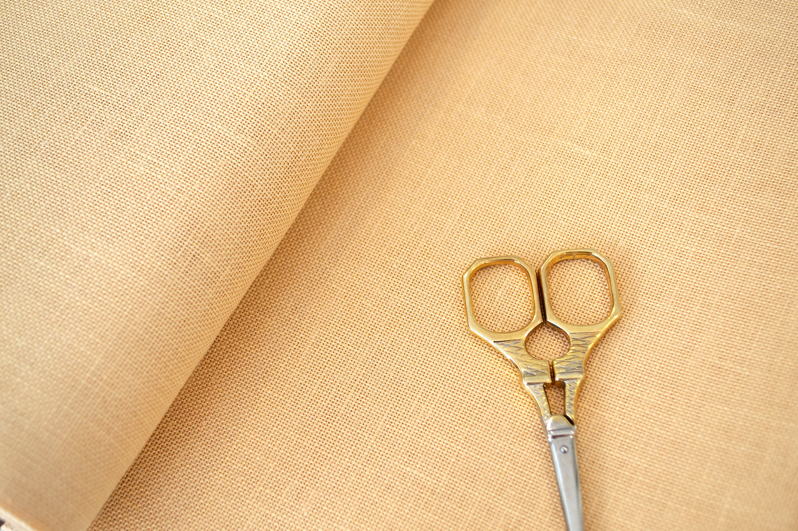 Tela Cashel 28 ct. 3281/322 de ZWEIGART 100% lino