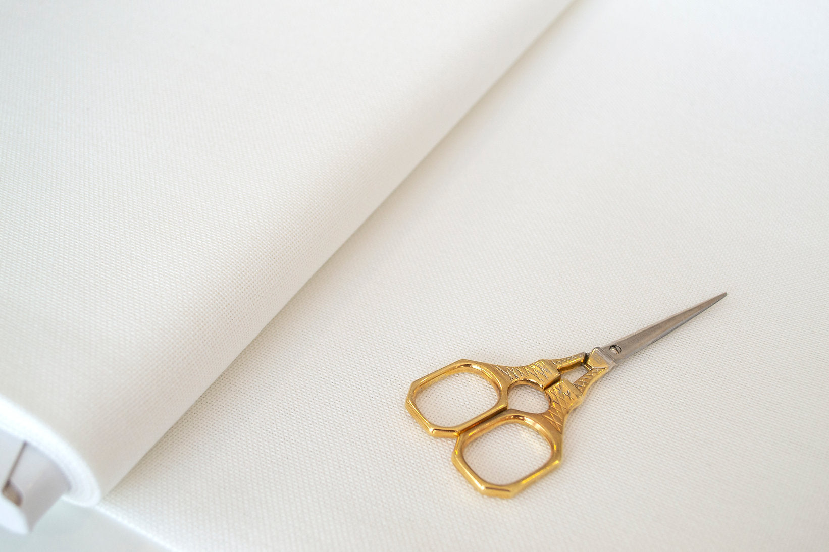 Tela Bantry 28 ct. 3993/101 color Blanco Roto de ZWEIGART