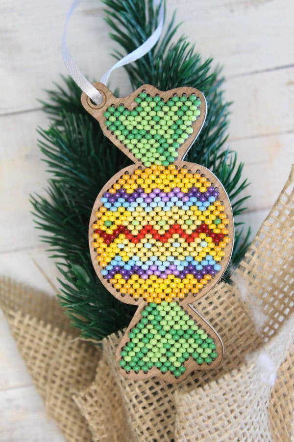 Süßigkeiten. Weihnachtsschmuck – SO-064 MP Studia – Kit mit Perle