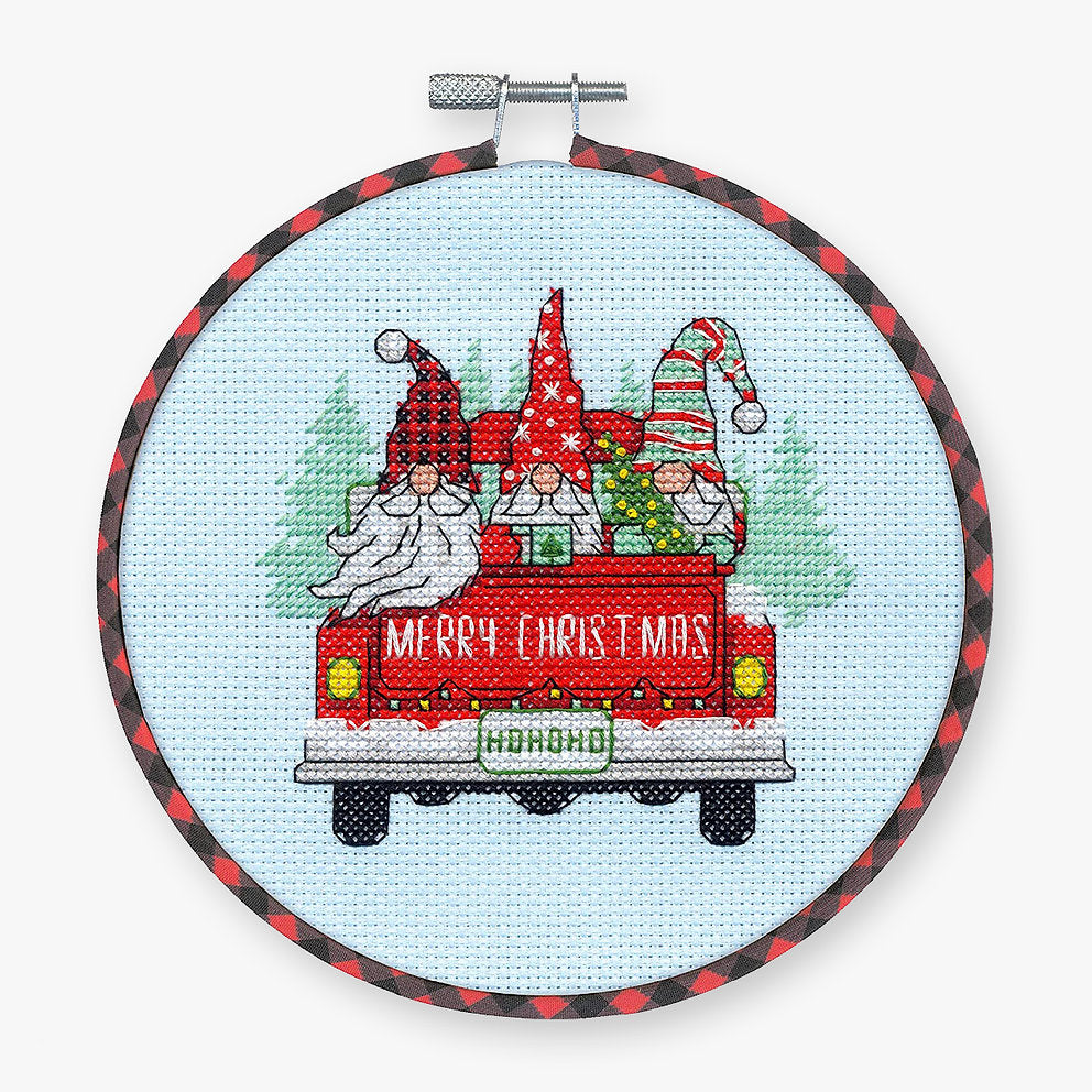 Kit de punt de cruz. Red Truck Gnomes 72-09006 Dimensions