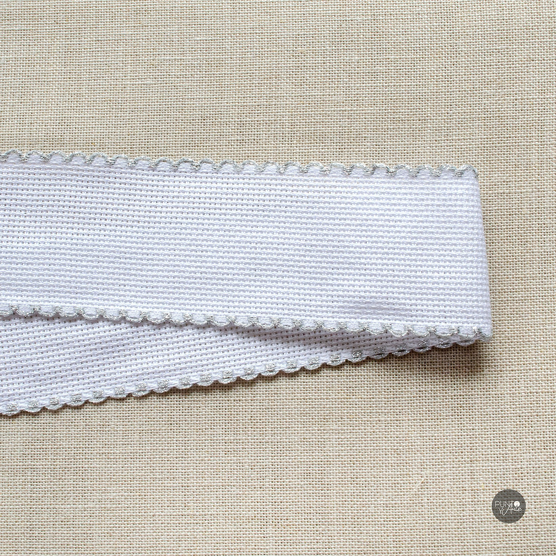 Cinta de Entredos Aida 14ct. Color 171 Ribete Plateado de ZWEIGART