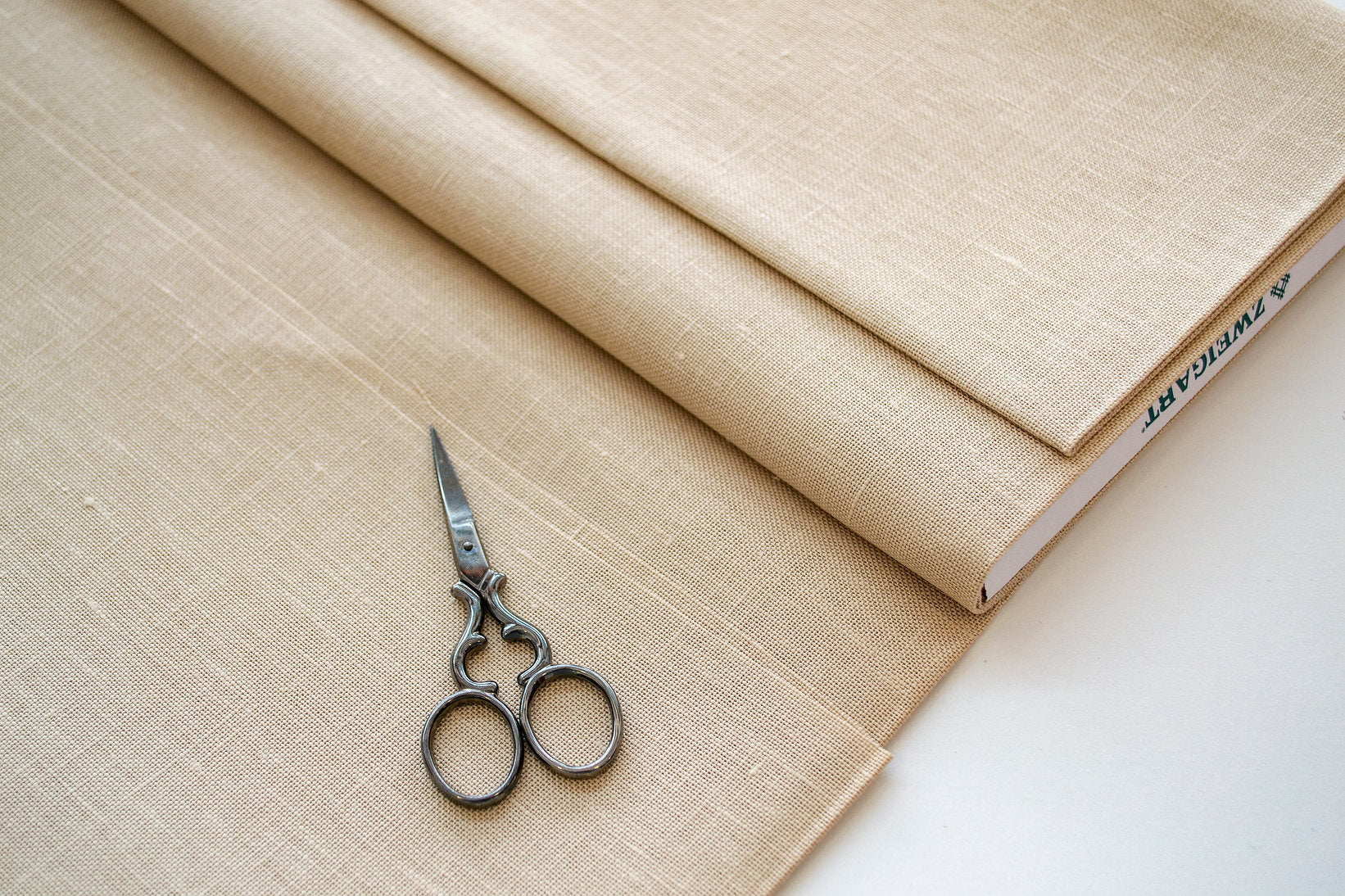 3609/309 Tela Belfast 32 ct. Light Mocha ZWEIGART 100% lino para bordado