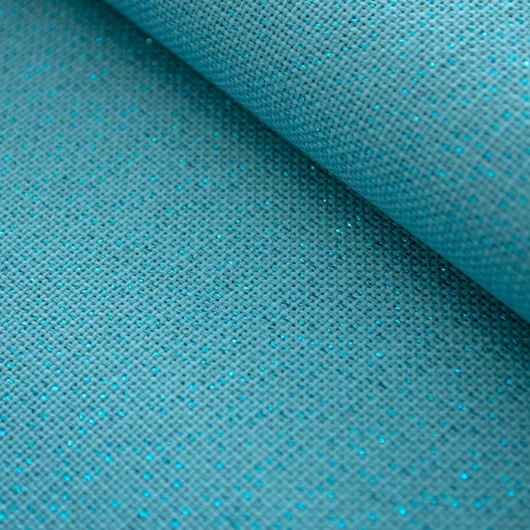 Tela Lugana 25 ct. 3835/6136 - Zweigart (Color Pacific Metallic Blue) - Tela para Punto de Cruz