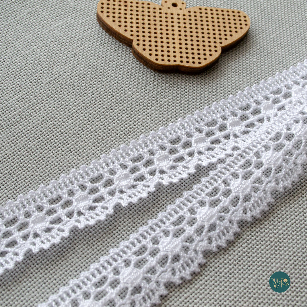 Puntilla con encaje 100% algodón Color 1 - ZWEIGART - Ancho 17 mm