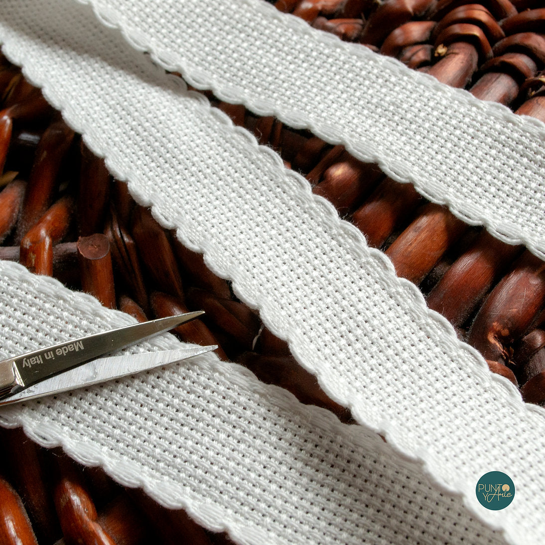 Cinta de Entredos Aida 14ct. 20mm - Color 11 de ZWEIGART 7002/11