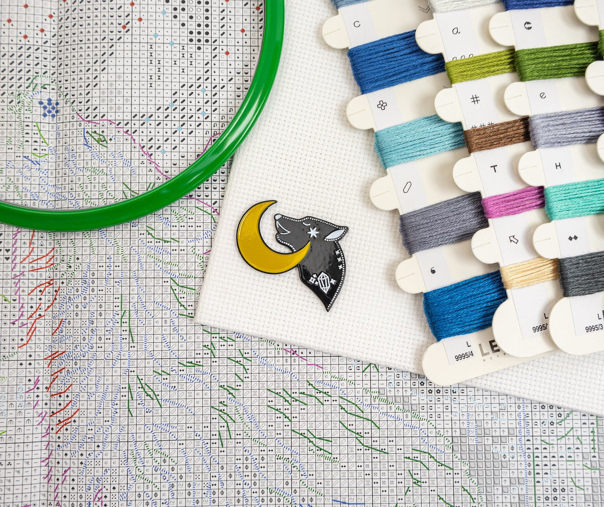 Tela, esquema e hilos del kit Letistitch L9995 Spirit of the Wild