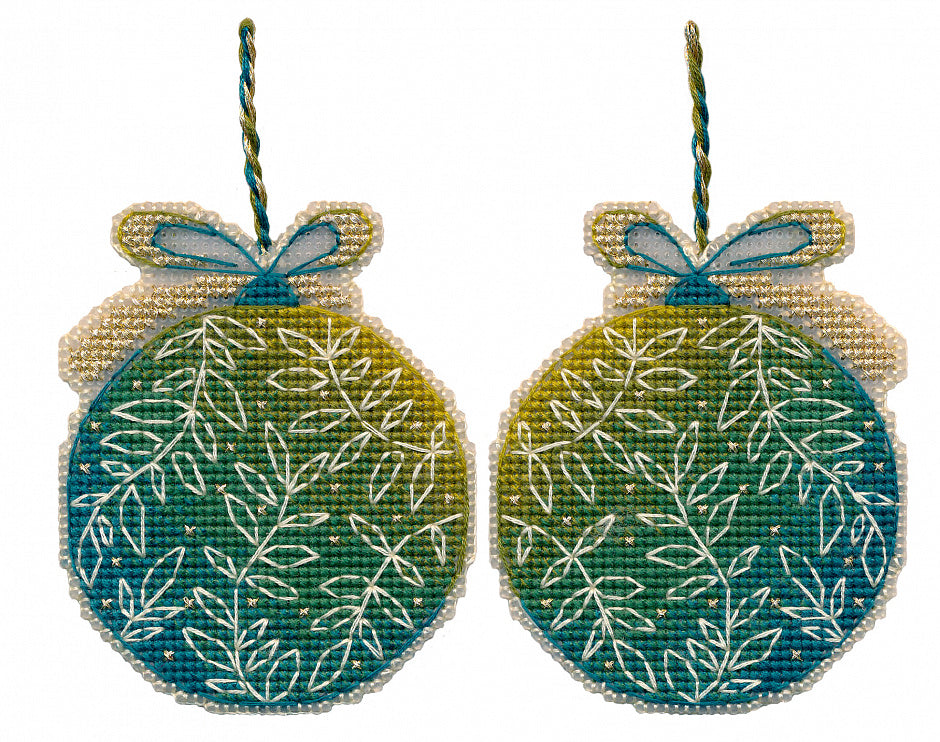Kit de punto de cruz OVEN “Christmas Tree Decoration – Green Ball” 1694 – Adorno navideño para árbol