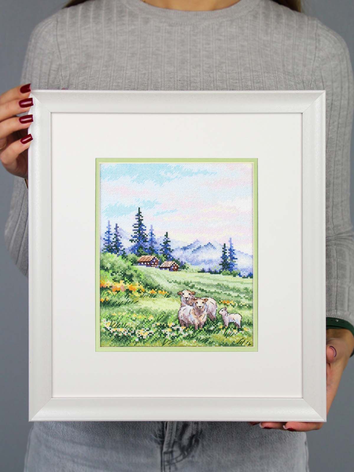 Kit de punto de cruz MP Studia “En los prados alpinos” SNV-935