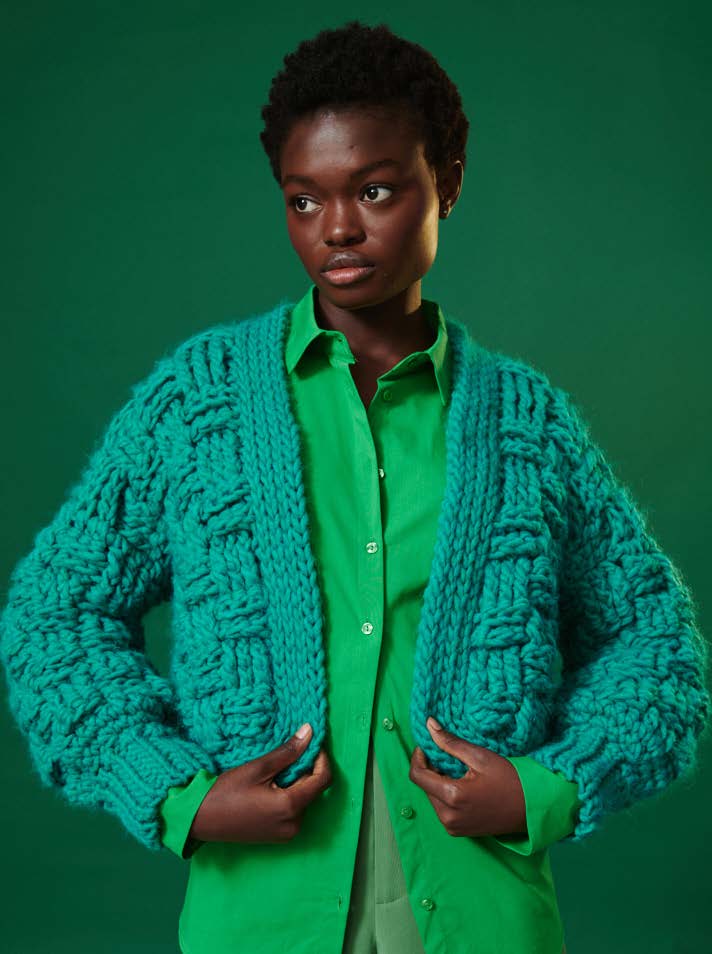 KW-602 Häkelpaket Wow Chunky Cardigan Lorena – Katia