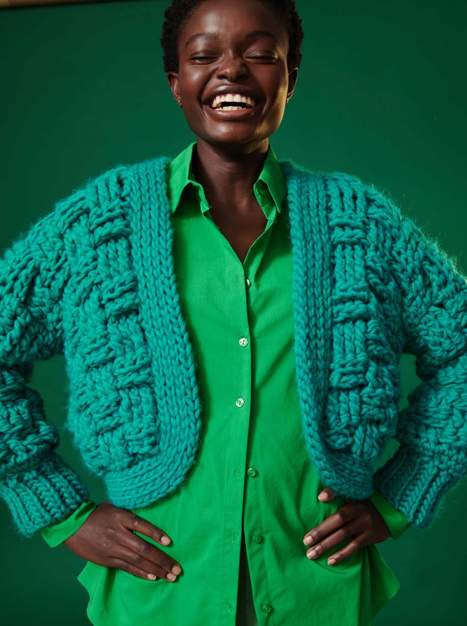 KW-602 Häkelpaket Wow Chunky Cardigan Lorena – Katia