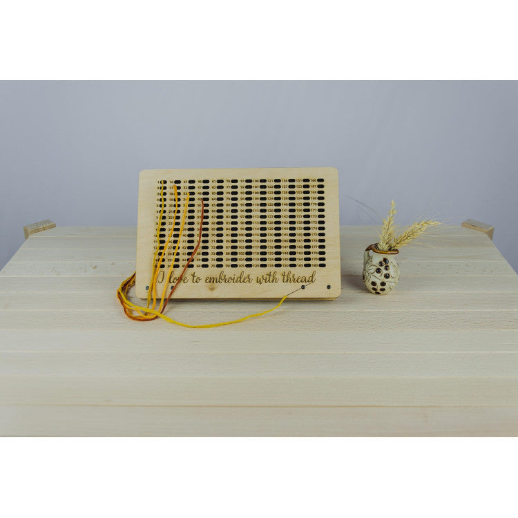 Organizador de agujas en base de madera, 180 orificios OG-083