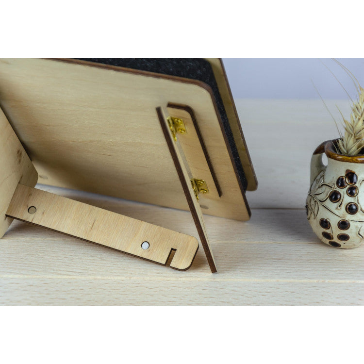 Organizador de agujas en base de madera, 120 orificios OG-084