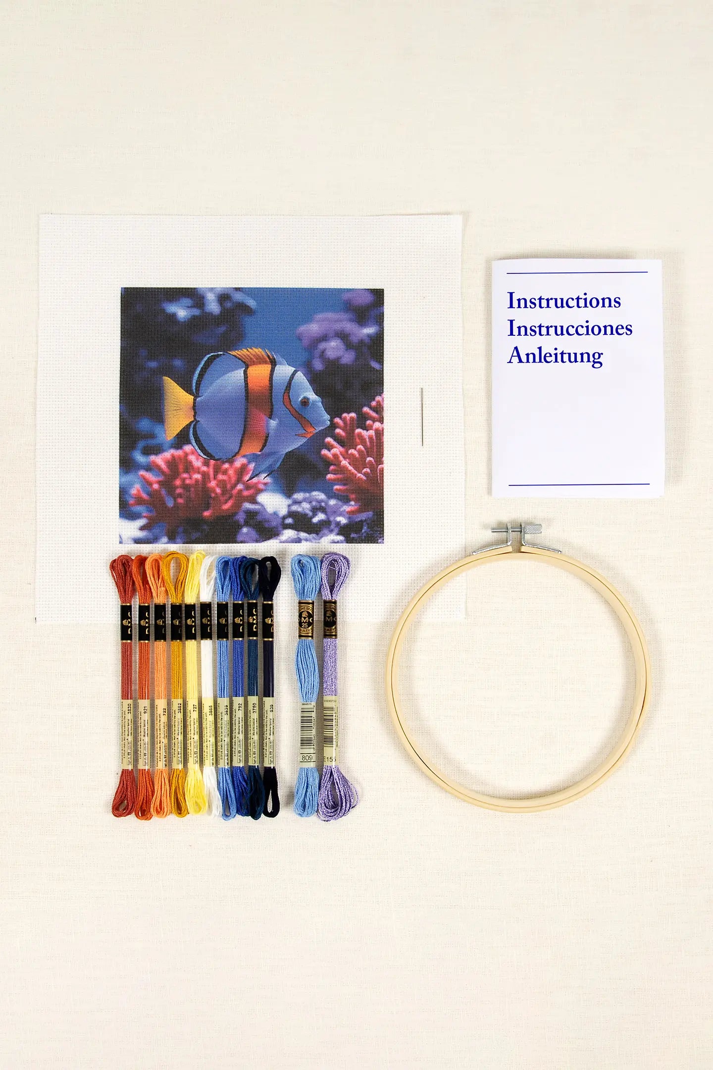 Kit de punto de cruz DMC Pez Tropical - Joanna Hateley