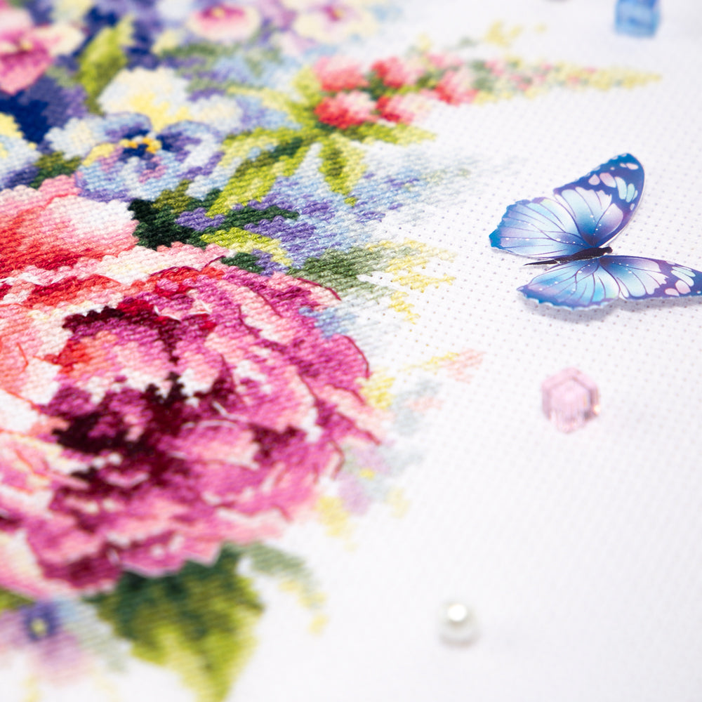 Kreuzstichset Blumenstrauß mit Pfingstrosen – Magic Needle 210-310