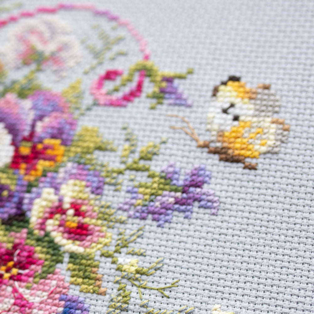 219-377 Gedankenstrauß. Magic Needle Kreuzstichset