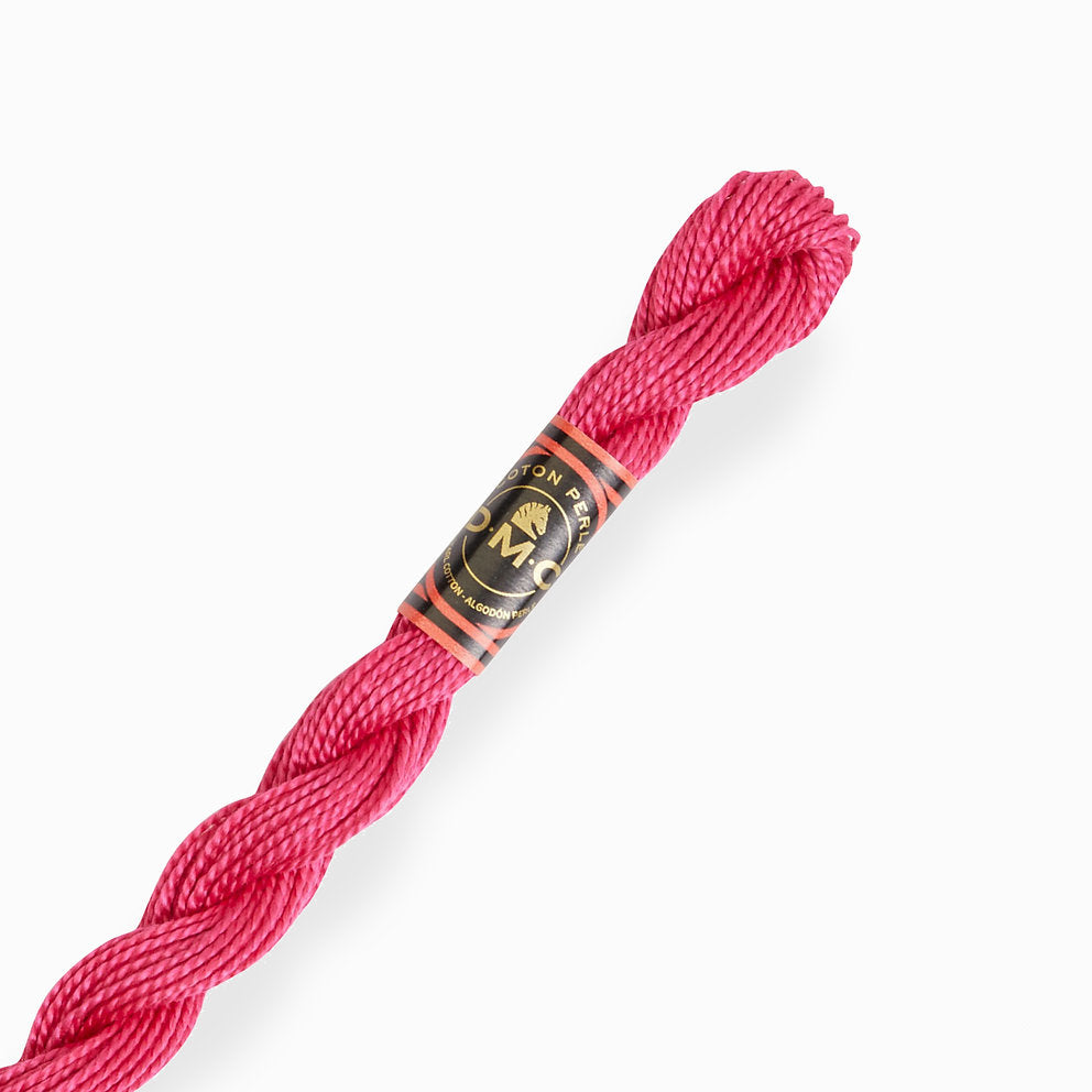 0601 Knäuel aus Perlbaumwolle, mittlere DMC-Stärke 5: Volumen und Relief für Stickereien