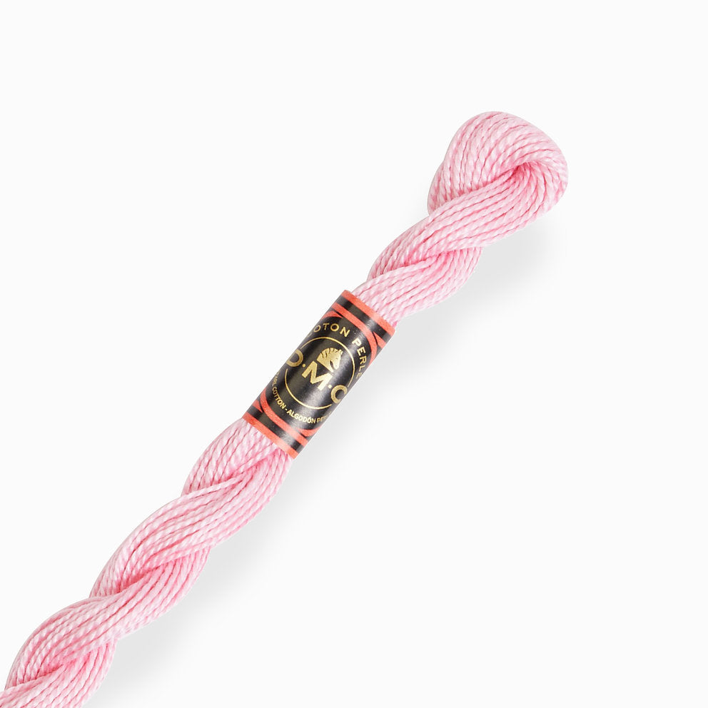 0605 Knäuel aus Perlbaumwolle, mittlere DMC-Stärke 5: Volumen und Relief für Stickereien