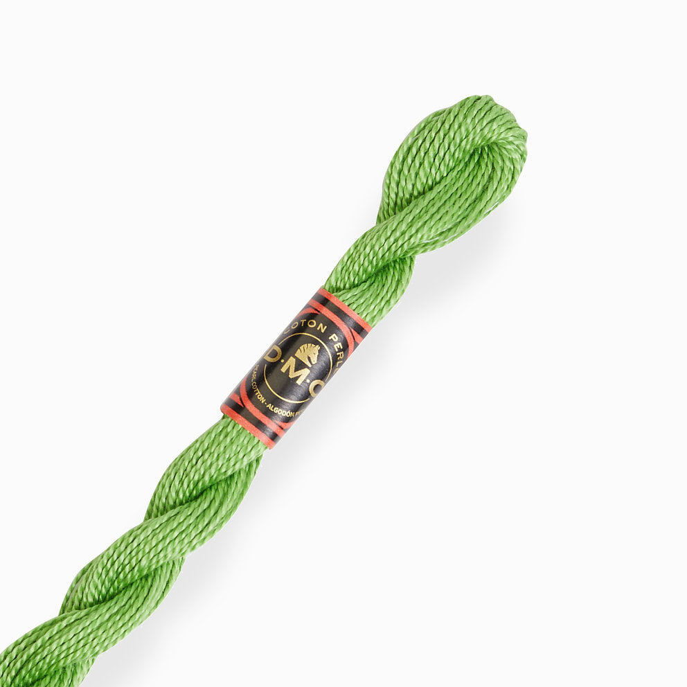 0703 Knäuel aus Perlbaumwolle, mittlere DMC-Stärke 5: Volumen und Relief für Stickereien