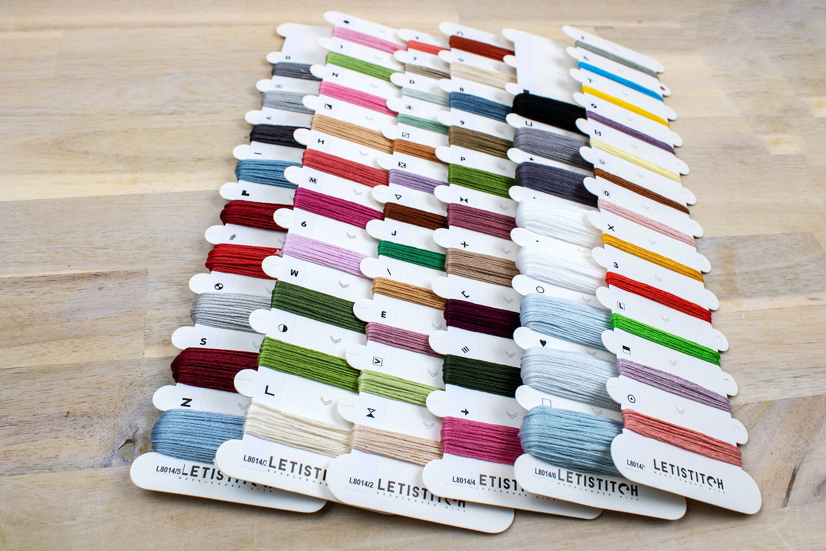 Kreuzstich-Kit. L8014 Weihnachtslieferung - LETISTITCH