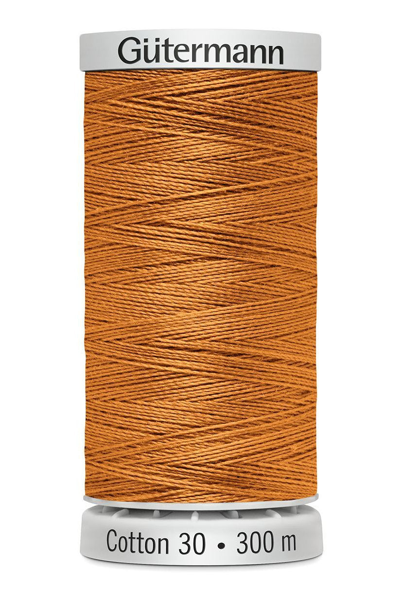 1238 Threads Gütermann Cotton. Ideal for Machine Embroidery - Thickness 30 / 300 m