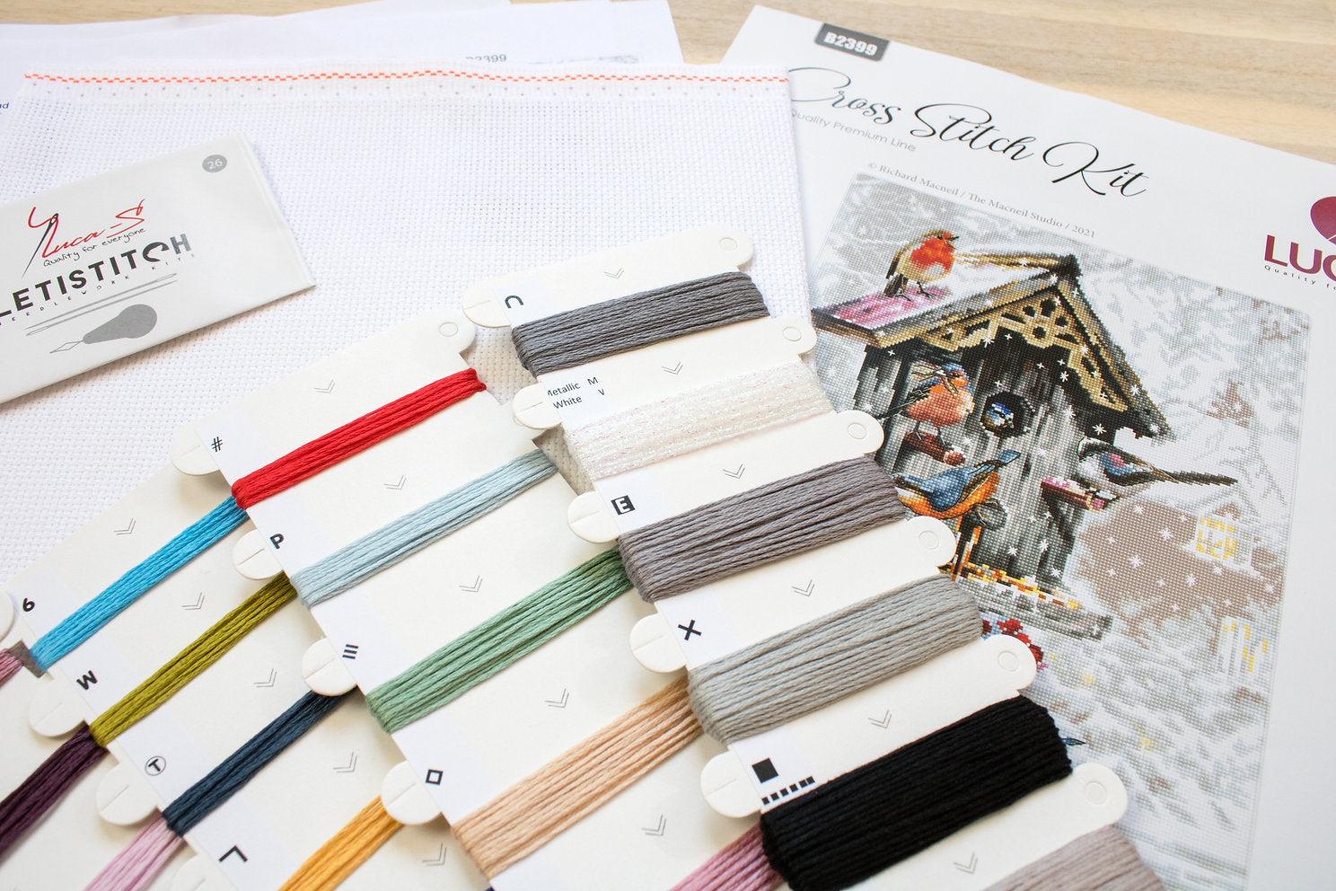 Kit de Punto de Cruz. Casa del Pájaro - B2399 Luca-S