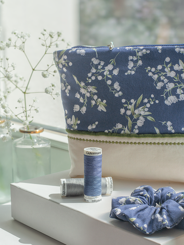 Gütermann Most Beautiful Cotton Fabric with Elegant Floral Motifs 647011/68