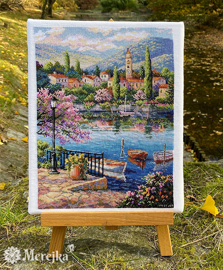 Kit de punto de cruz 'Village Lake Afternoon' de Merejka K-204