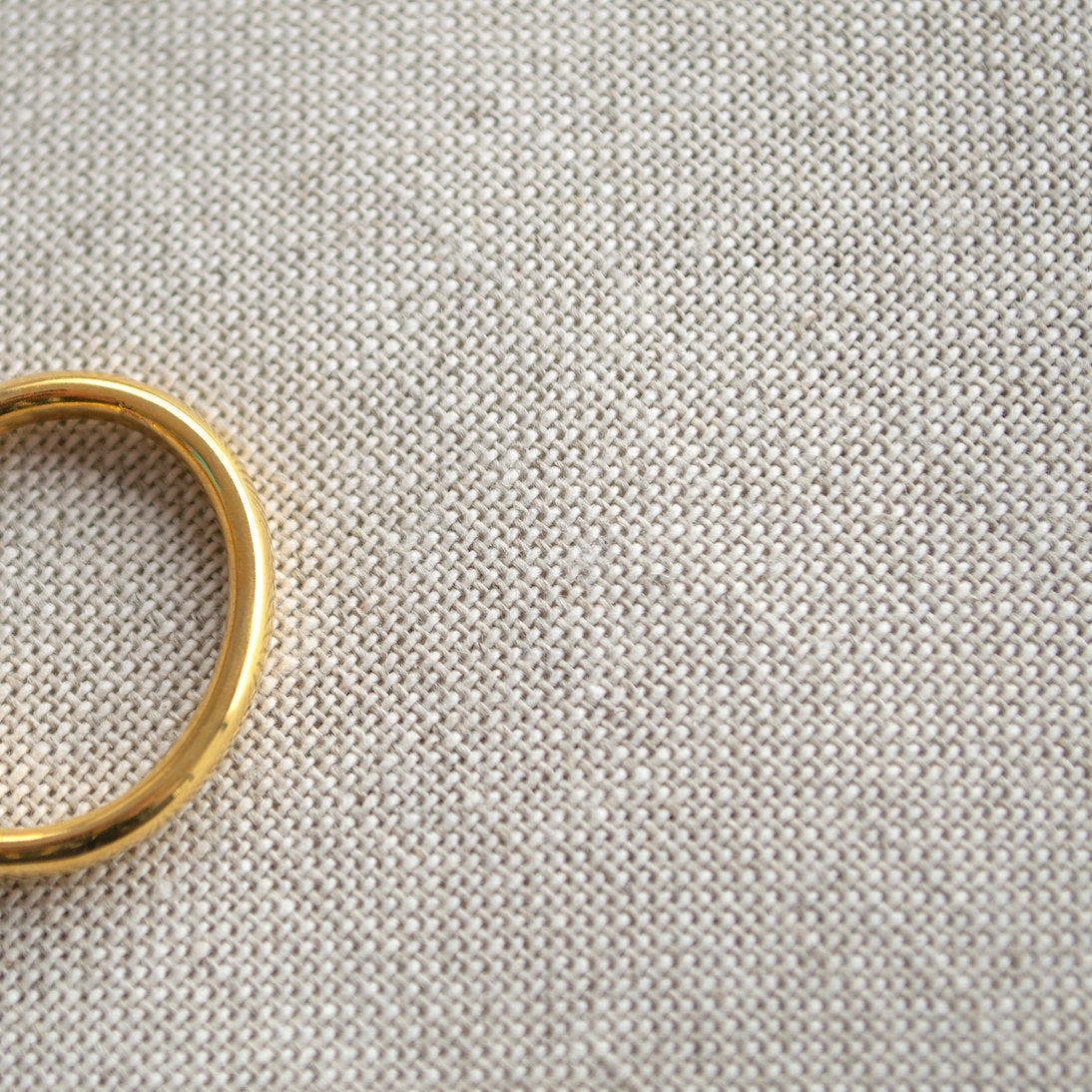 Tela Lucan 3482/53 de 32 ct. en Natural - ZWEIGART: Elegancia y Durabilidad en Punto de Cruz
