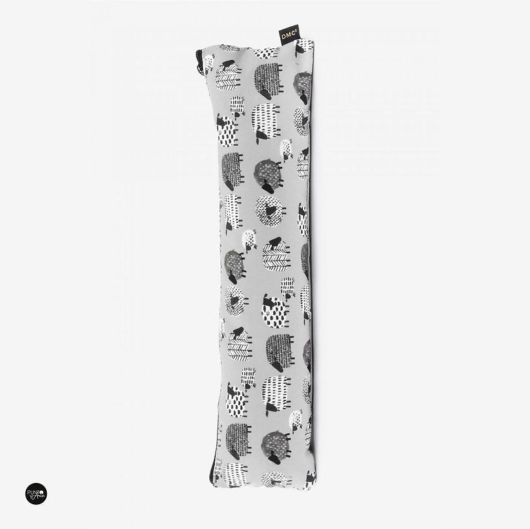 Estuche Para Agujas de Tricot Gris Motivo de Ovejitas - DMC U1979