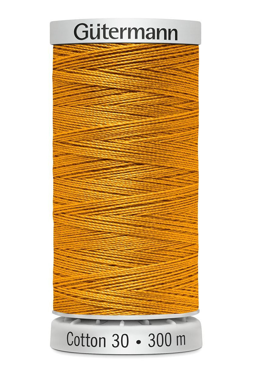 1024 Threads Gütermann Cotton. Ideal for Machine Embroidery - Thickness 30 / 300 m