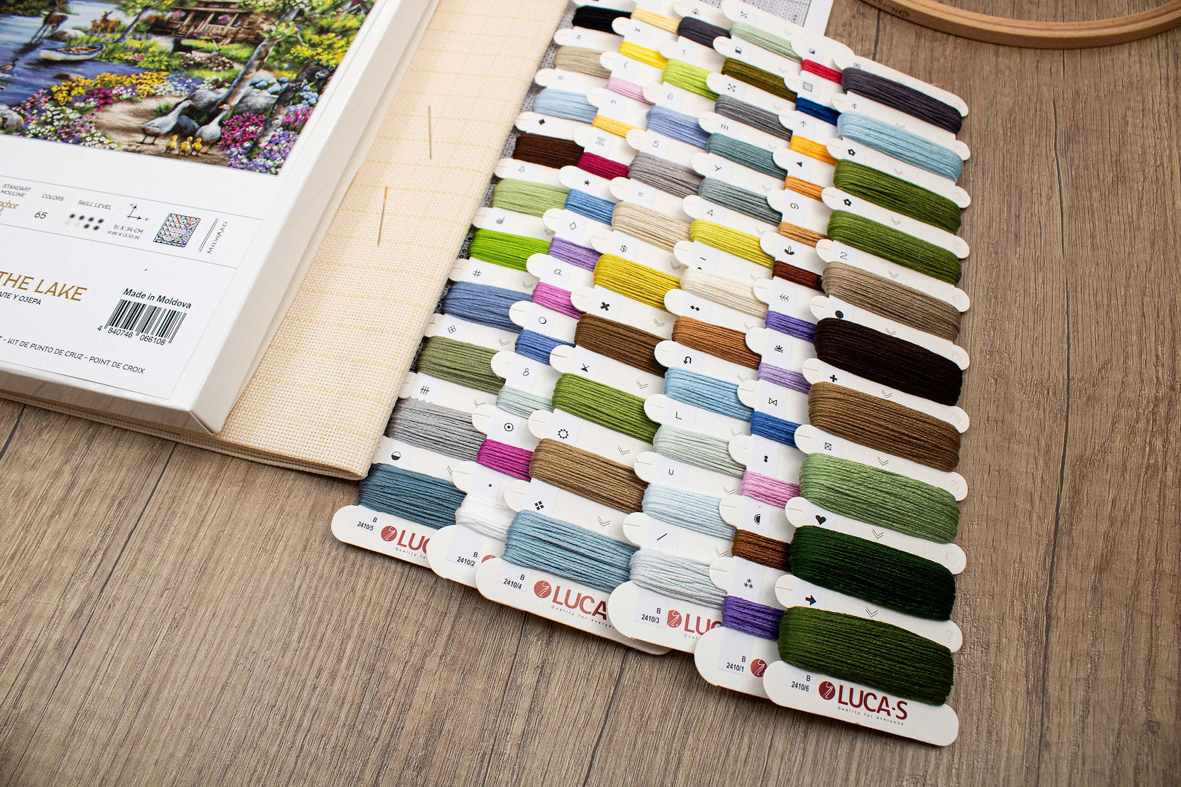 Kit de Punto de Cruz Cabin By The Lake - Luca-S Gold B2410