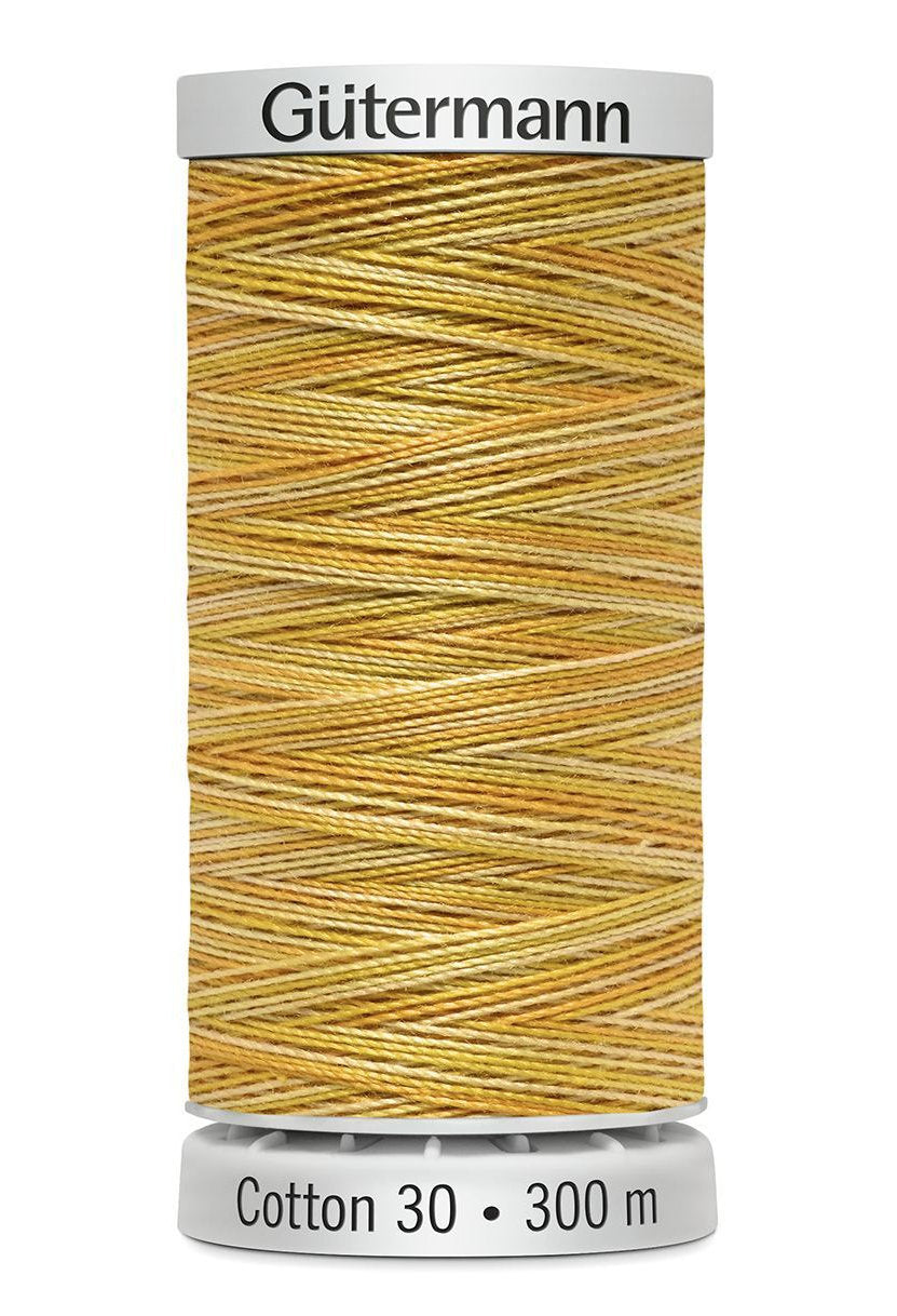 4002 Threads Gütermann Cotton. Ideal for Machine Embroidery - Thickness 30 / 300 m