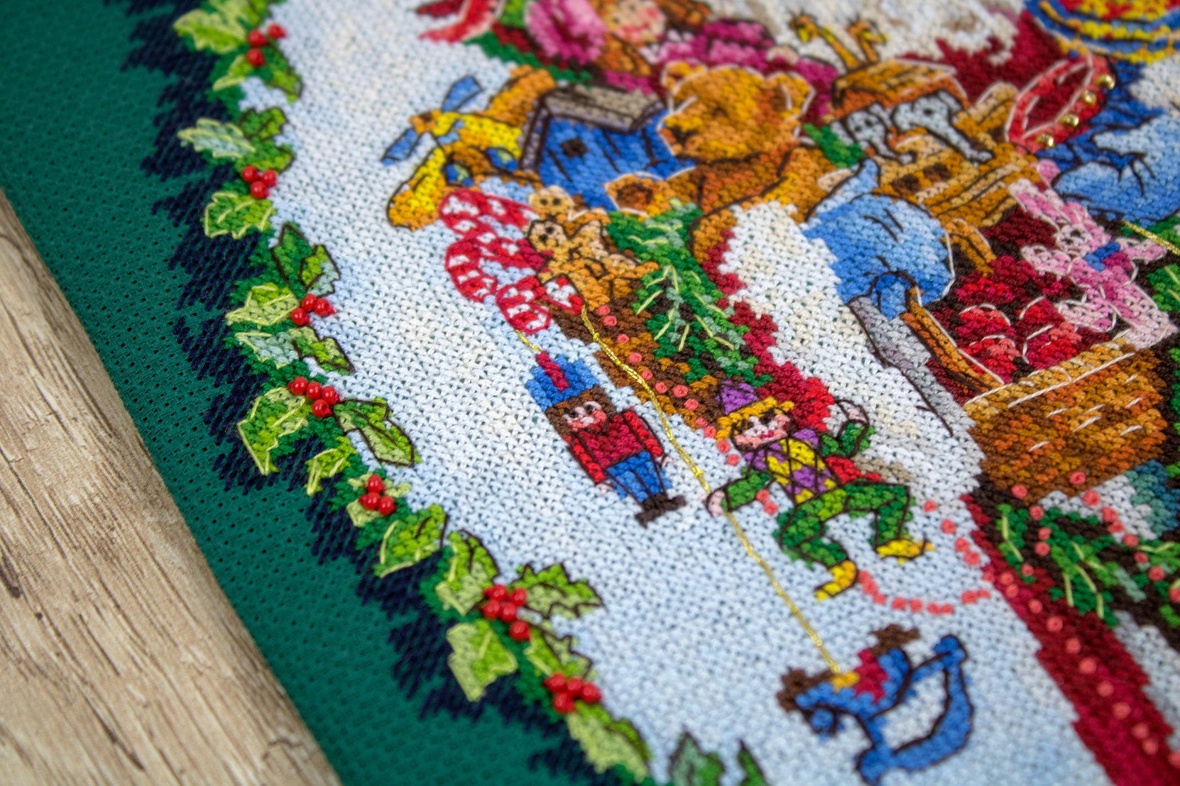 Kreuzstich-Kit. L8005 Jolly Saint Nick - LETISTITCH