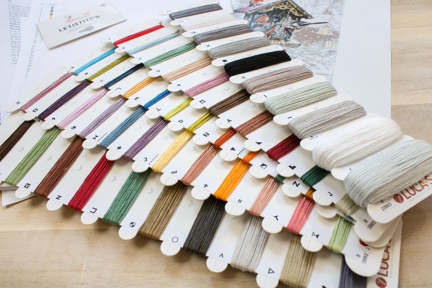 Kit de Punto de Cruz. Casa del Pájaro - B2399 Luca-S