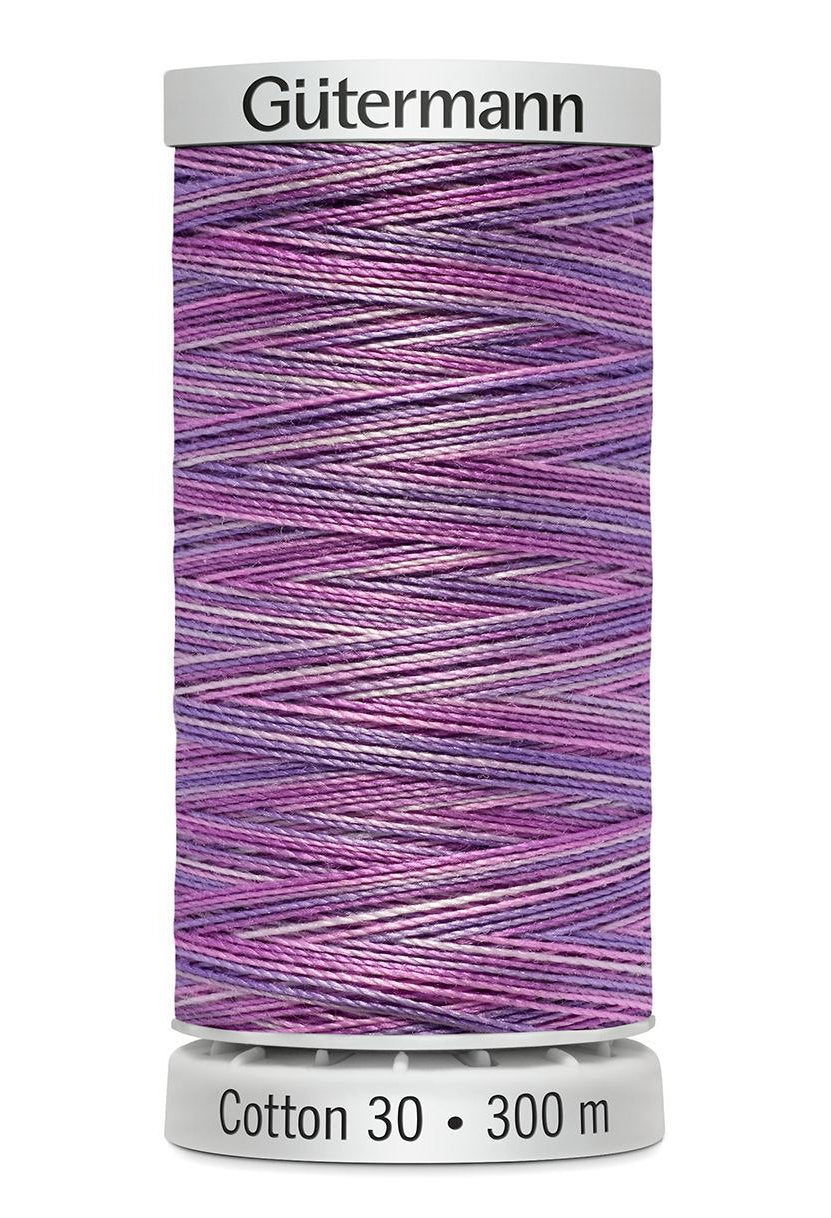 4025 Threads Gütermann Cotton. Ideal for Machine Embroidery - Thickness 30 / 300 m