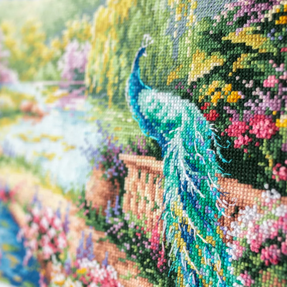 Kreuzstich-Kit. 550-763 Königlicher Garten. Magische Nadel