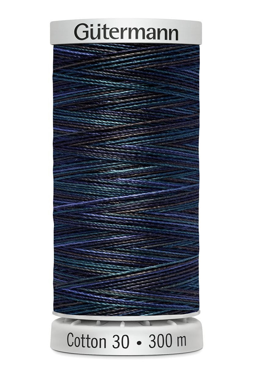 4022 Gütermann Cotton Threads. Ideal for Machine Embroidery - Thickness 30 / 300 m