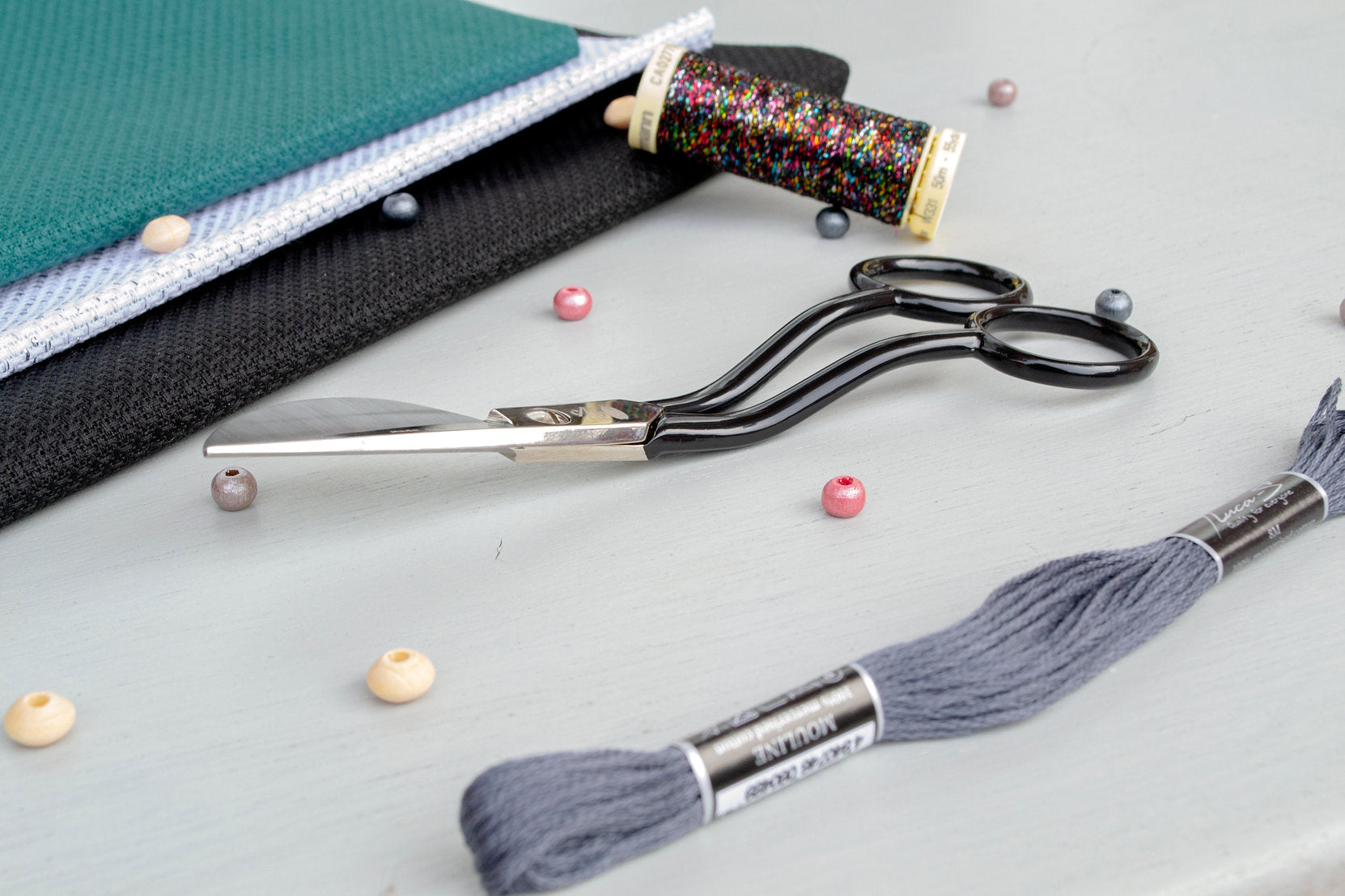 Premax 87021 Scissors for Appliques - Precision and Efficiency in your Application Projects