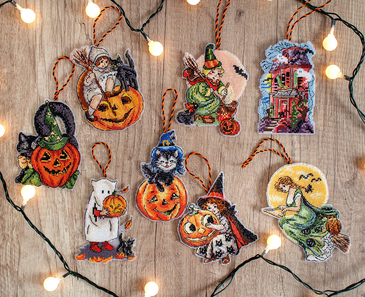 LETISTITCH L8008 Kit de Punto de Cruz Halloween Toys