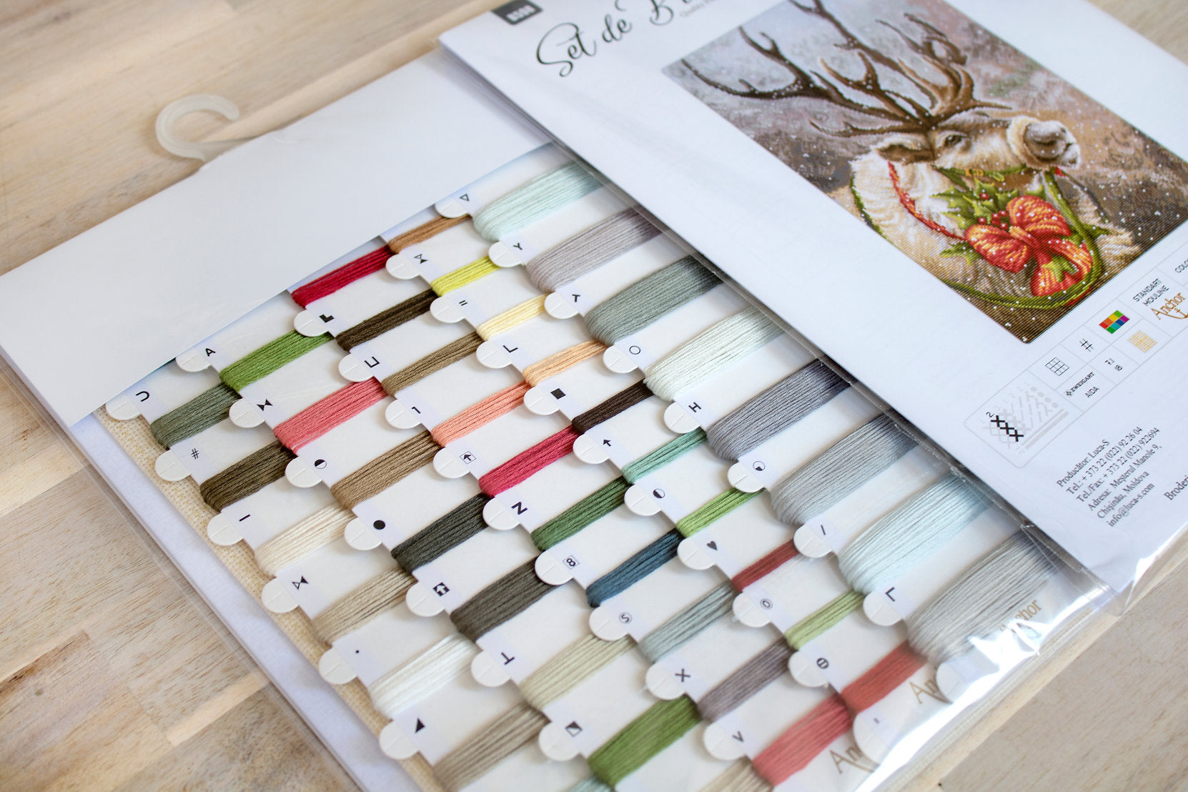 Kit de punto de cruz navideño: Ciervo de papá Noel de Luca-S B598