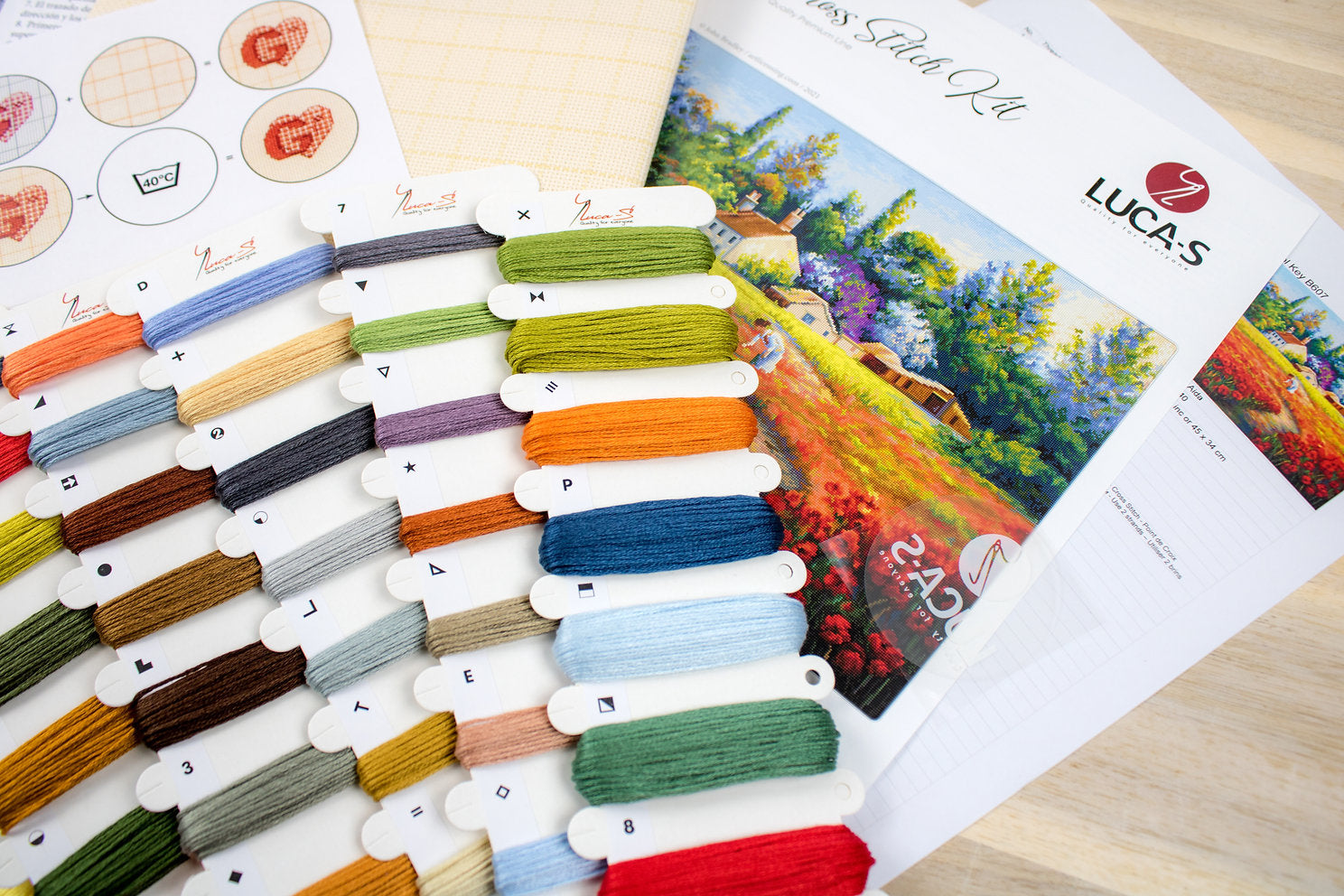 Kit de Punto de Cruz "Not Forgotten" de Luca-S B607