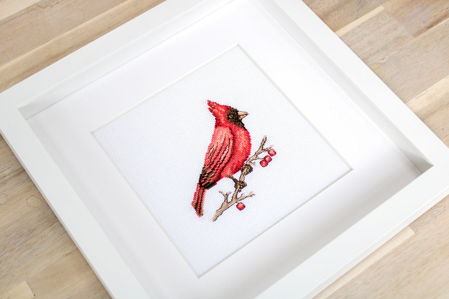 B1156 Cardinal - Kit de Punto de Cruz Luca-S