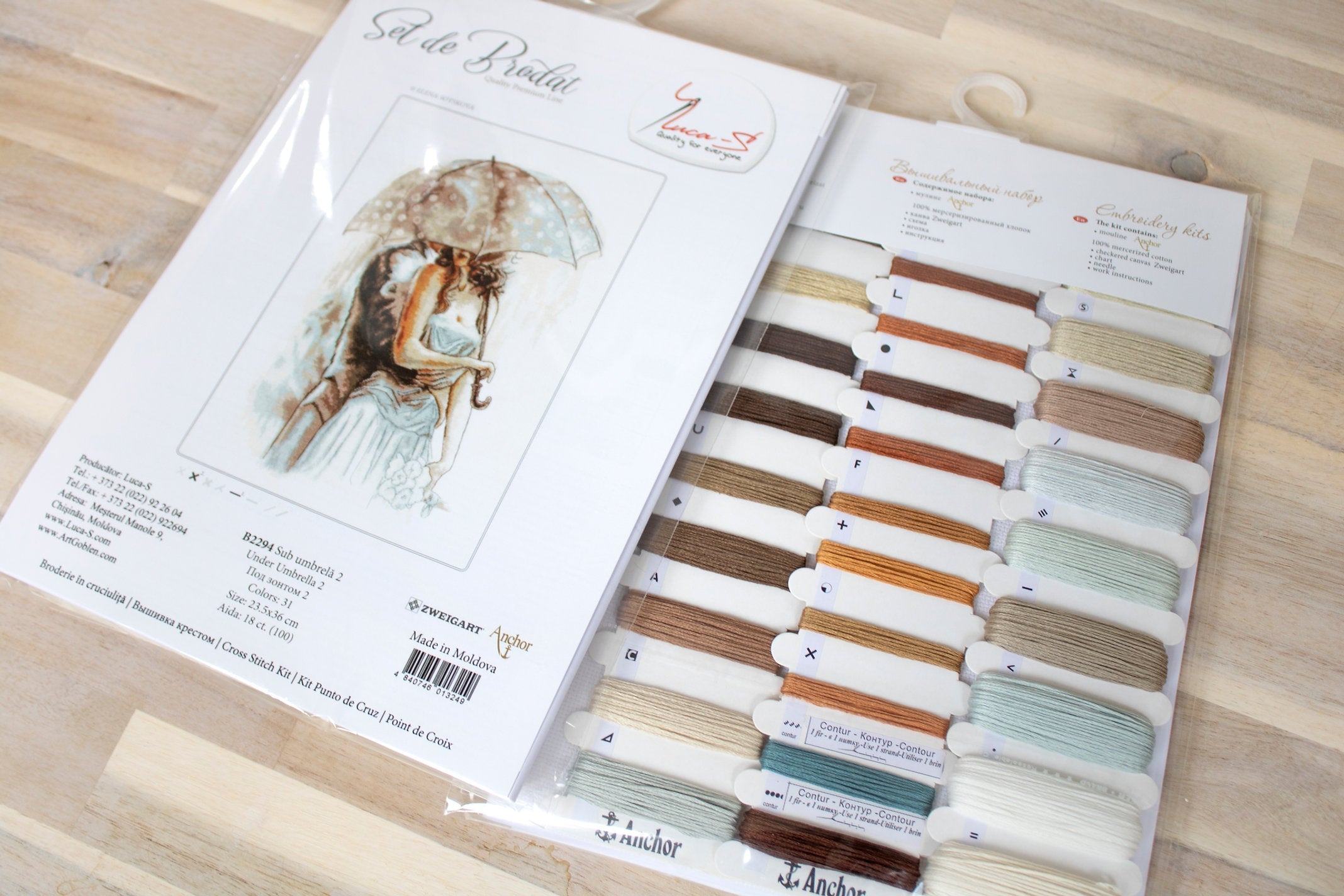 Kit de Punto de Cruz. Bajo el paraguas - B2294 Luca-S