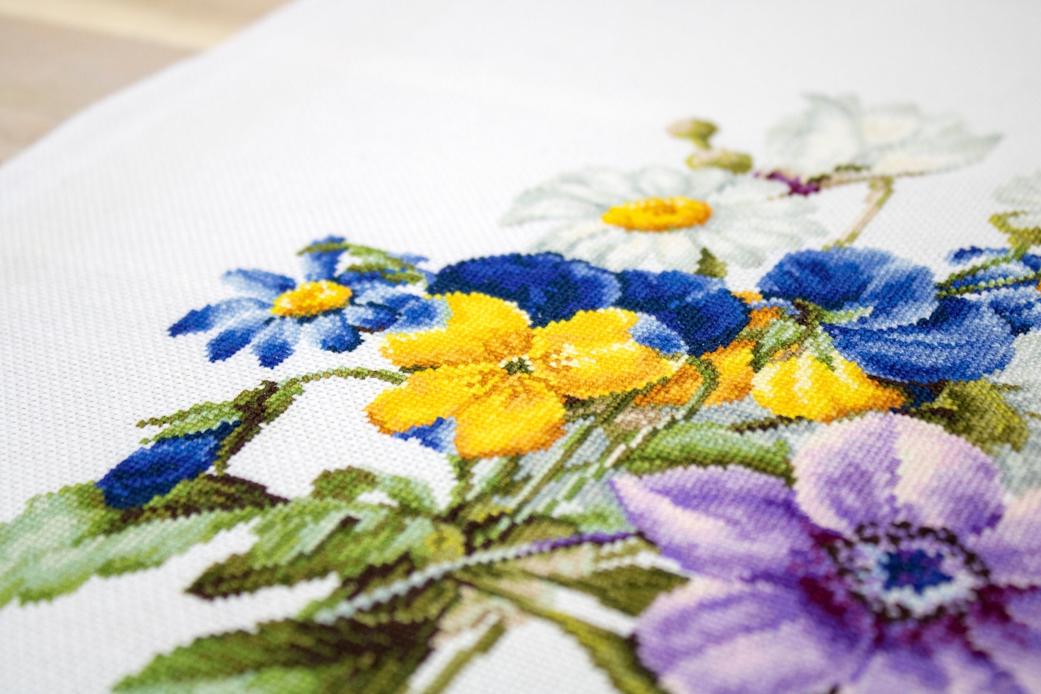 Kit de Punto de Cruz. Ramo de Flores - B2348 Luca-S