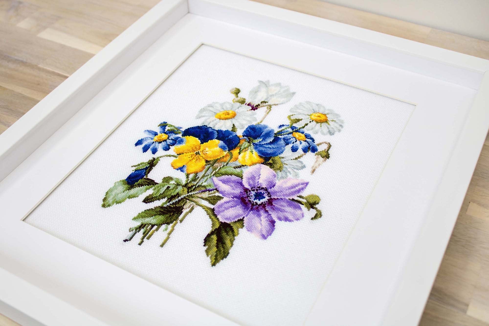 Cross Stitch Kit. Bouquet of Flowers - B2348 Luca-S
