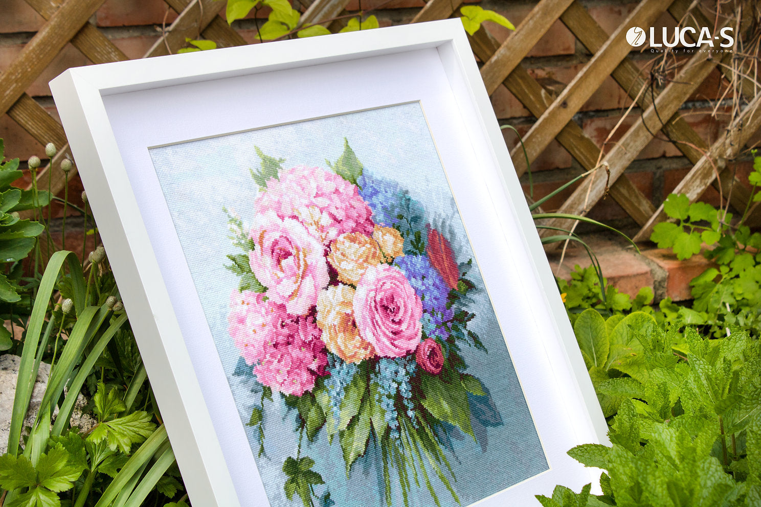 Cross Stitch Kit. Bouquet of Flowers - B2371 Luca-S