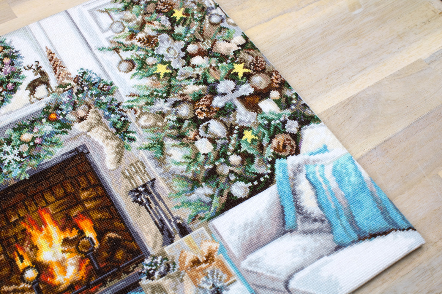 Kit de Punto de Cruz. Interior de Navidad Azul - B2394 Luca-S