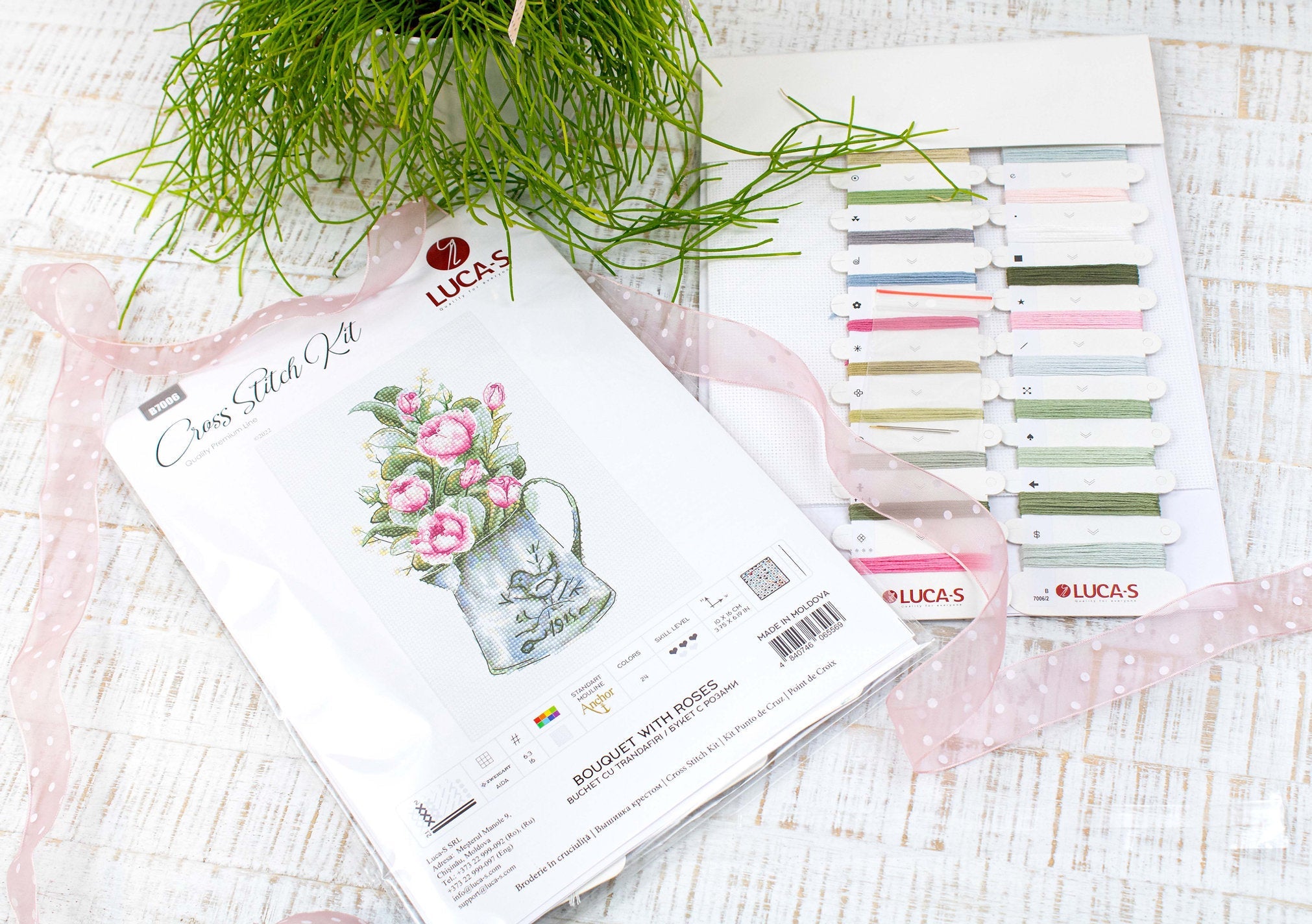 Kit de Punto de Cruz. Ramo de Rosas - B7006 Luca-S